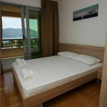 The Old Town Terrace Apartment Budva