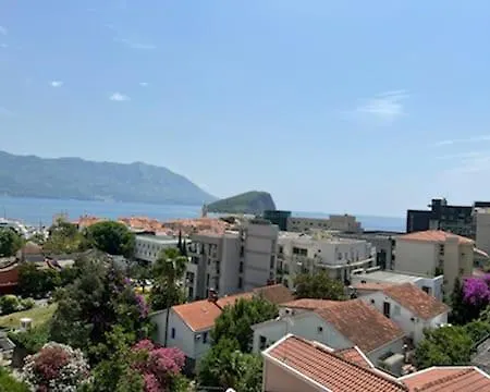 The Old Town Terrace Apartmán *